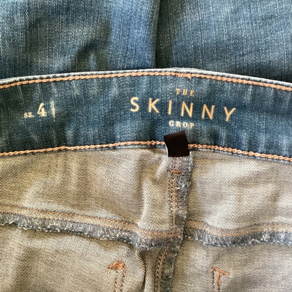 White House Black Market (WHBM) Embroidered Hem The Skinny Crop Jeans Boho - Picture 7 of 14